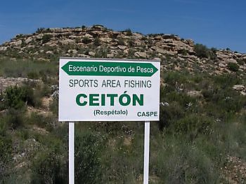 Bord Ceiton Ceitón fishing holidays off grid cottage rental